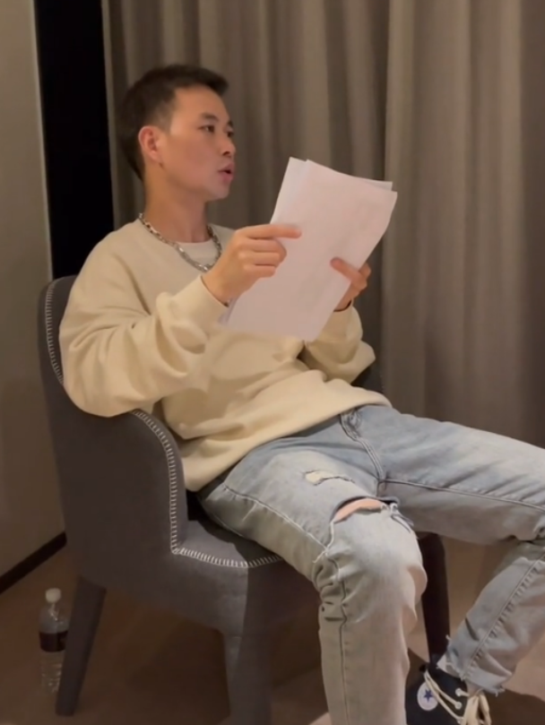 女网红脚踏五只船，化身女版时间管理大师，王思聪感叹：高端玩家