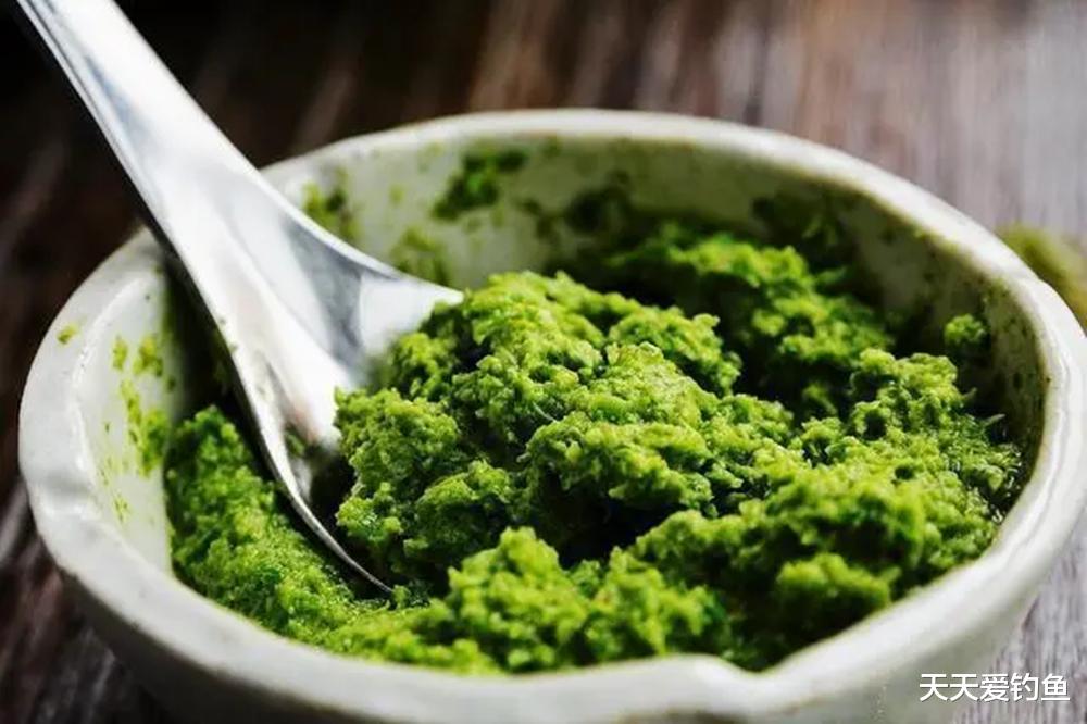 野钓草鱼饵料配方大全,饵料对了口,大鱼才会跟着走