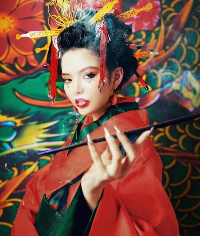 娱乐圈|都称娱乐圈是个大酱缸，其实模特圈里的故事，更胜一筹！