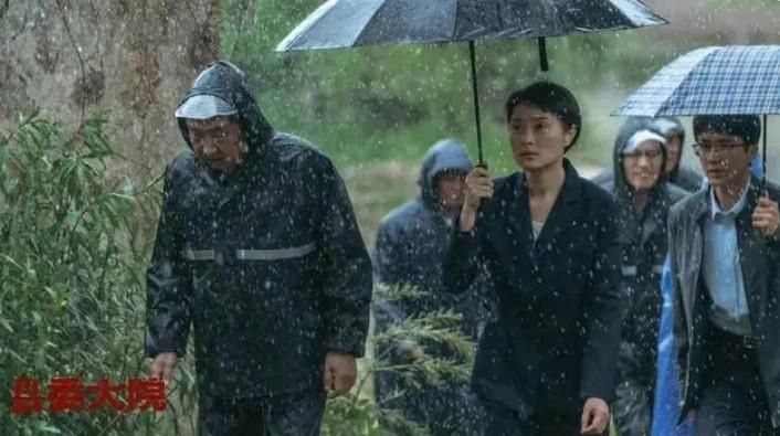 赵丽颖3次白玉兰封后失败,吴越拿视后证明奖项没有向流量低头