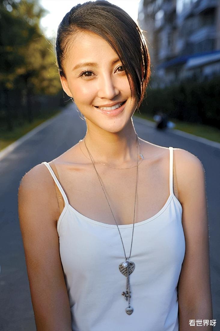 张歆艺:被王志飞宠了8年,和杨树鹏离婚后嫁给袁弘,她凭什么?