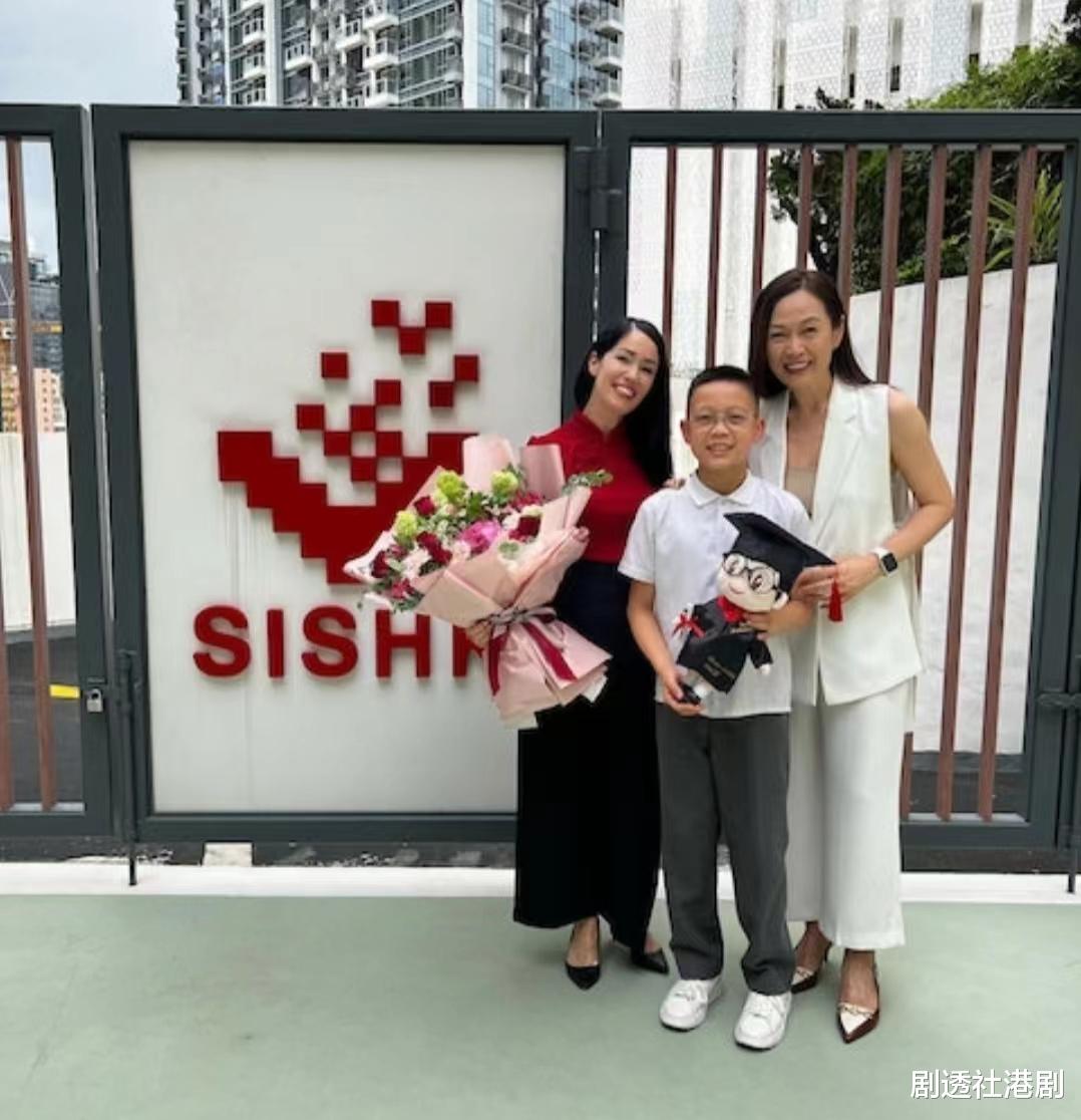 不容易！TVB女星母兼父职供儿子读名牌学校，未婚生子生父至今成谜