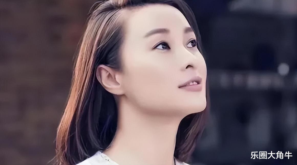 51岁吴越:捧红前男友陈建斌后,却惨遭抛弃,至今仍未婚未育