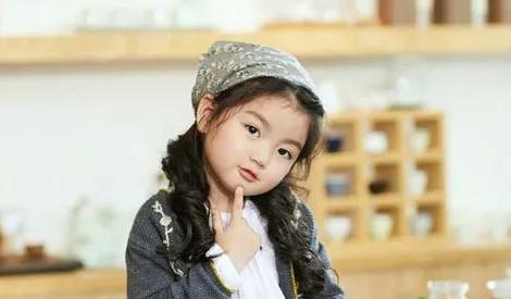 童星|被父母当“摇钱树”的5位童星:被注射抑生长剂,皮肤溃烂无人管