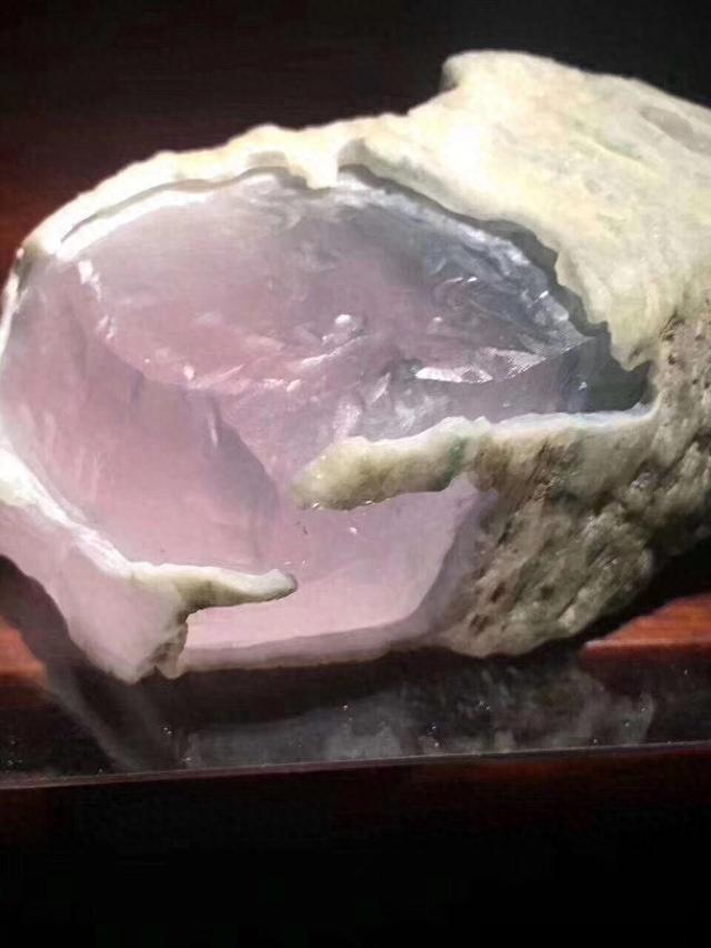 翡翠原石皮壳上的雾层什么样的颜色好