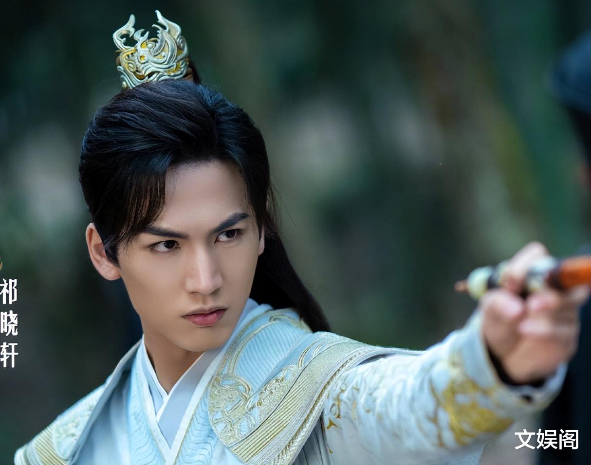男演员颜值有多重要?看《虎鹤妖师录》里的张凌赫和蒋龙就知道了