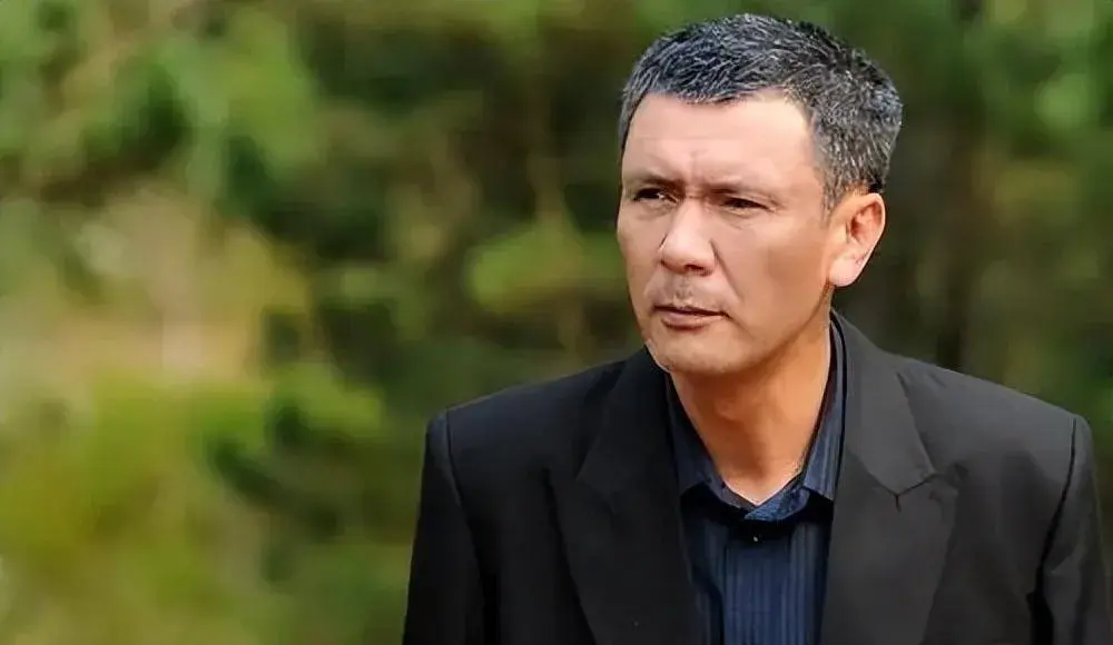 姚安濂：与妻子离婚后，一个人带着女儿生活，如今咋样了？