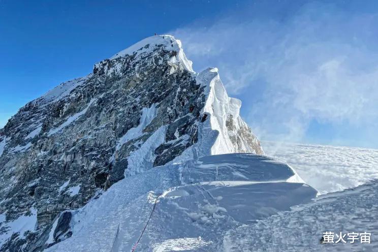 珠穆朗玛峰|珠穆朗玛峰南坡成“垃圾场”！登山向导清理走400斤，对大量剩余无能为力