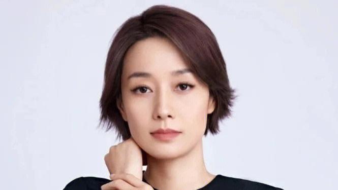 马伊琍：17岁演人体模特，出轨门后的新生，恋鲜肉男友迎第二春