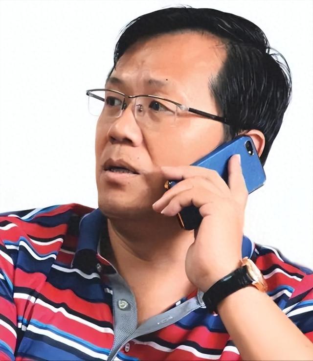 卓伟爆出的惊天大瓜,个个轰动,次次实锤,不愧是娱乐圈第一狗仔