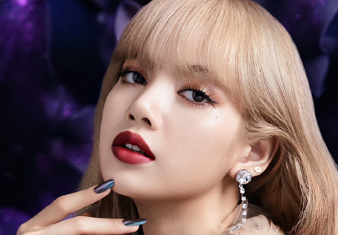 曝Lisa被迫加入疯马秀,疑只是lv三公子玩物,她的发疯早有迹可循