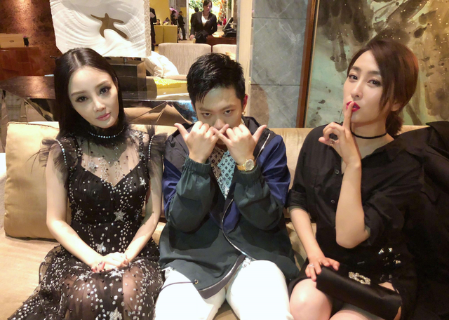 万玛才旦|复出不到24小时就被封杀,他走到今天这一步,一点也不值得同情