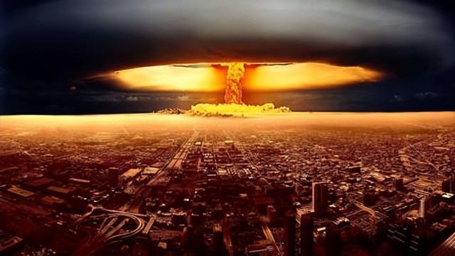 上映的美国动作电影《终极勇士》，探讨未来末日世界