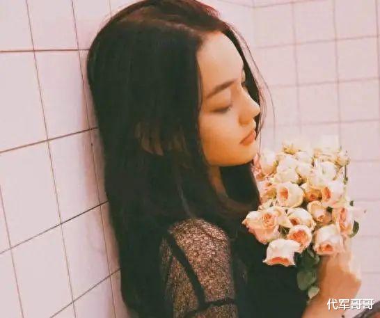 原来他早已离世！与德国妻子恩爱23年，混血女儿貌美如花