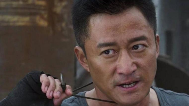 于荣光|收手吧于荣光，64岁演翻版战狼，清一色差评，被嘲晚节不保