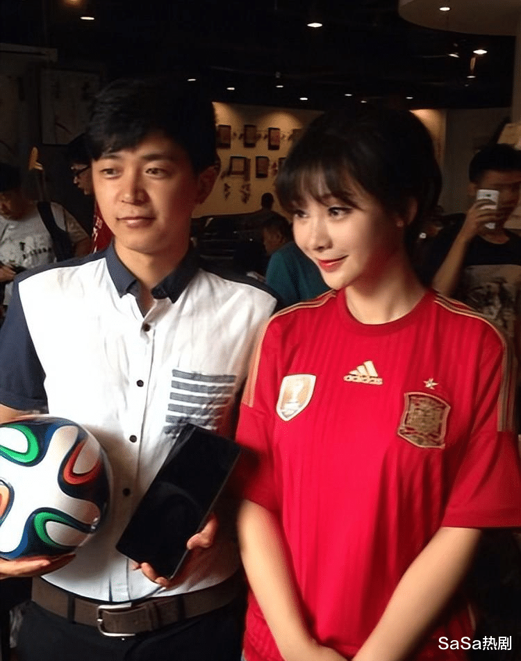 柳岩44岁还不结婚？她太渴望爱情了，她也做好了单身到老的准备