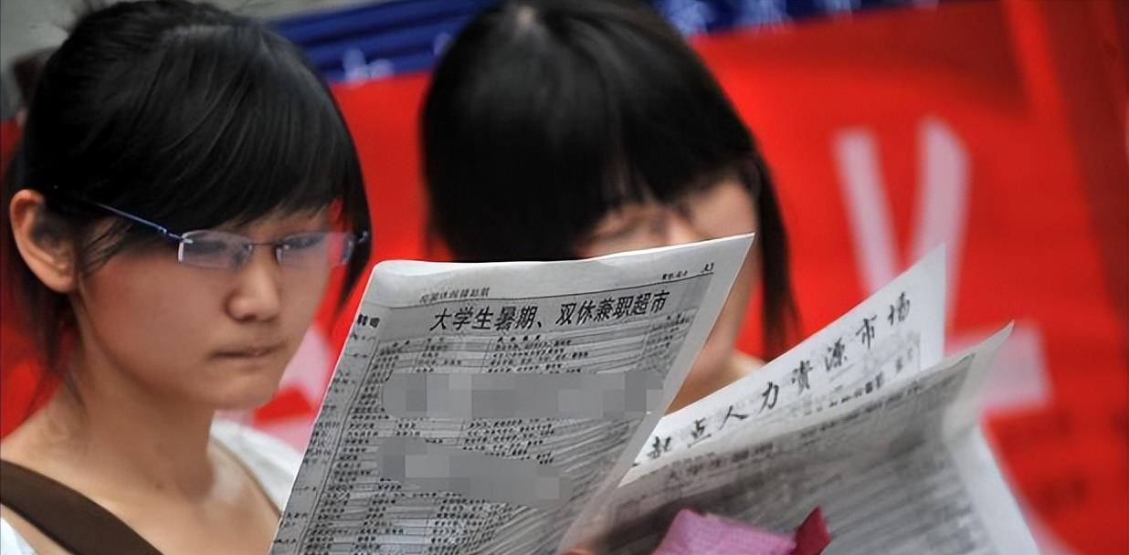 深圳流浪女：本科毕业皮肤白皙，宁愿靠翻垃圾桶为生，也绝不上班！