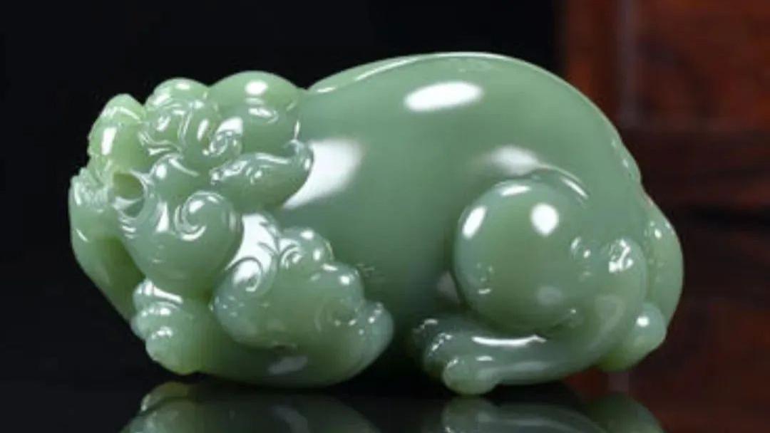 梅瓶|鸭蛋青、沙枣青、烟紫玉，备受追捧