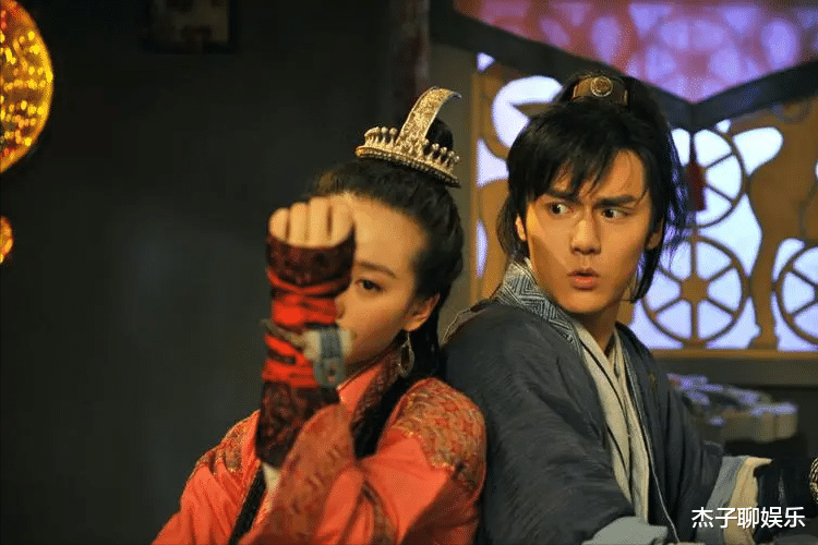 因家暴被“封杀”后,如今31岁以送外卖为生?蓬头垢面哭诉赚钱难