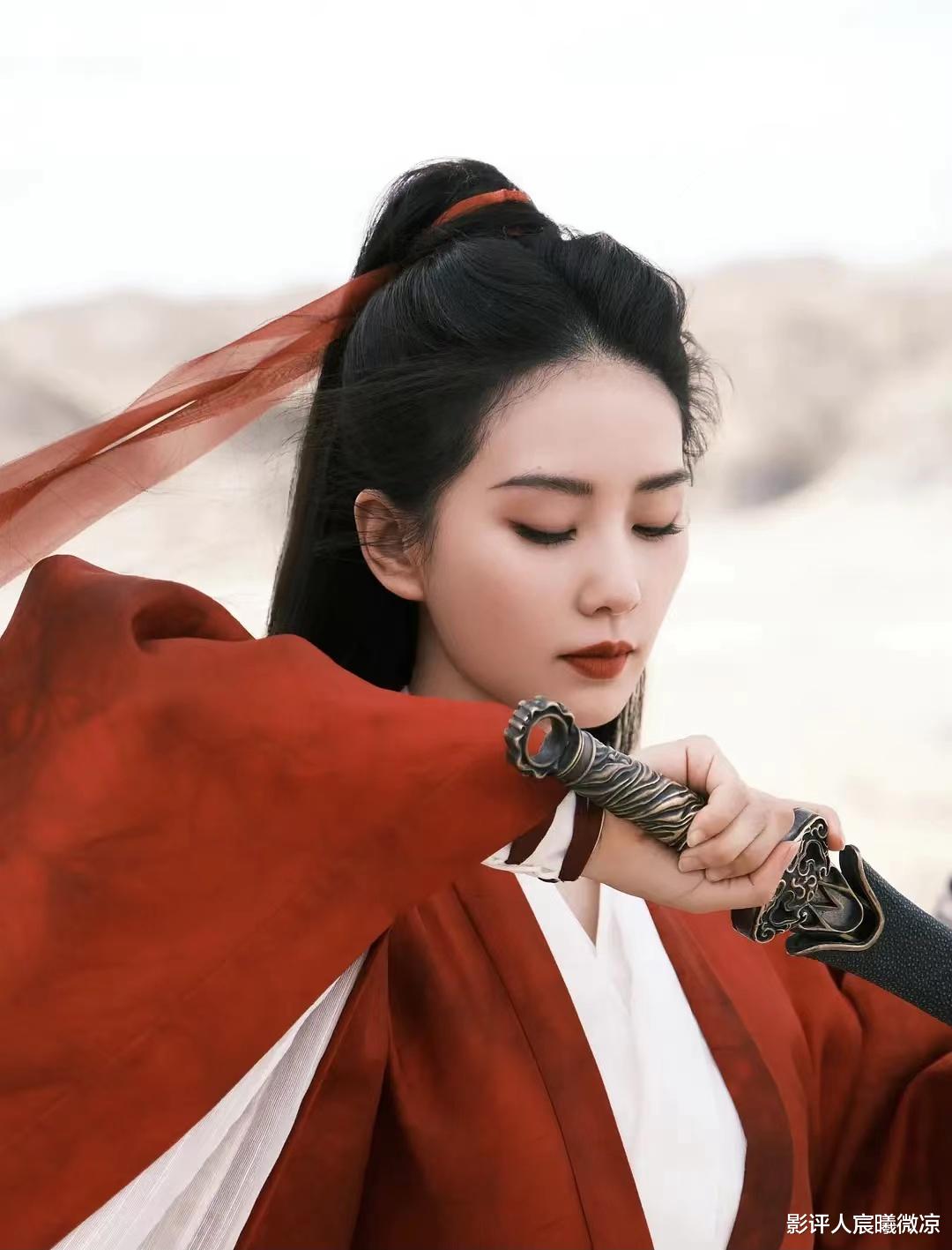 同一张脸，演完《还珠格格》24年后演《一念关山》，格格变皇后让人认不出