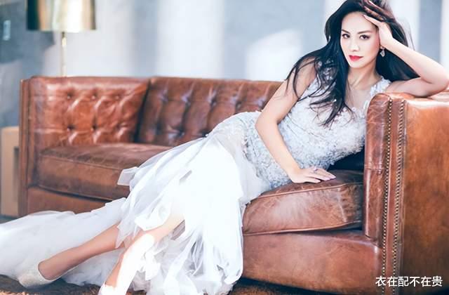 她是公认的台湾第一美人，出道40多年没人敢潜她，如今56岁仍单身