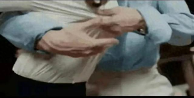 张翰被嘲油，尝菜吮吸皱眉很享受，加上杨烁，导演炒菜不想放油吗