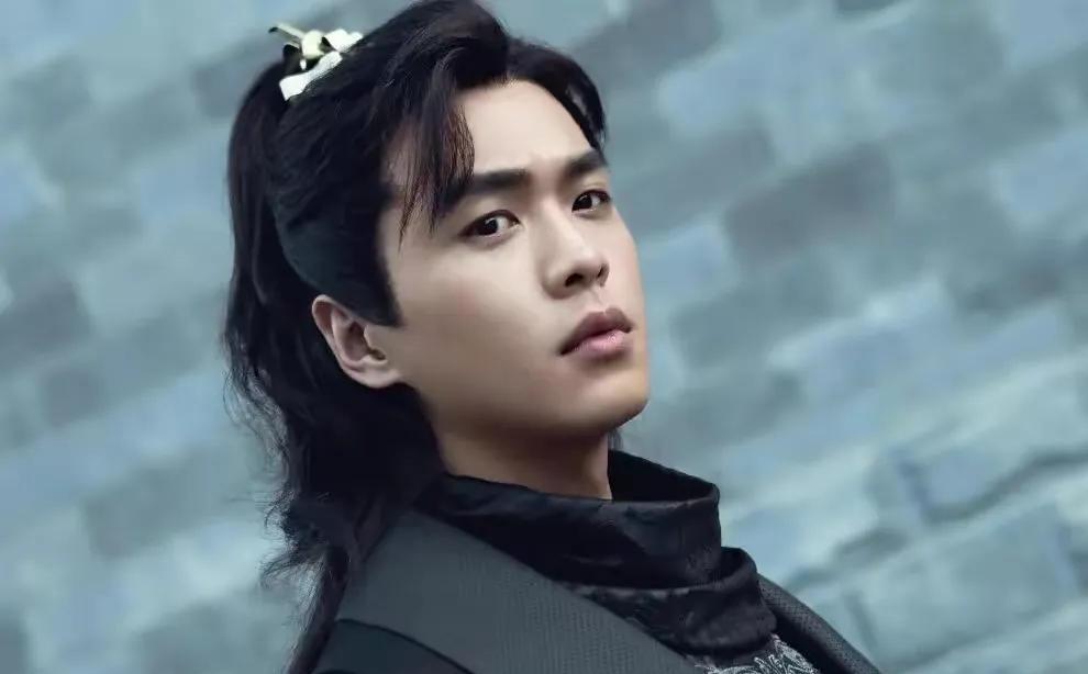 魏晨|4位瘦成“纸片人”的男星,越看越难看