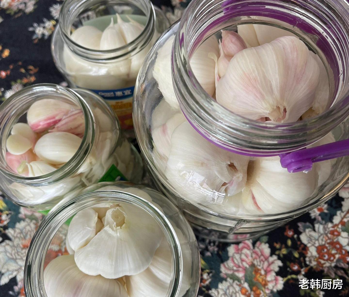 美食教程|丈母娘给了5种糖蒜的腌制方法,又脆又甜超好吃,放上一年都不坏