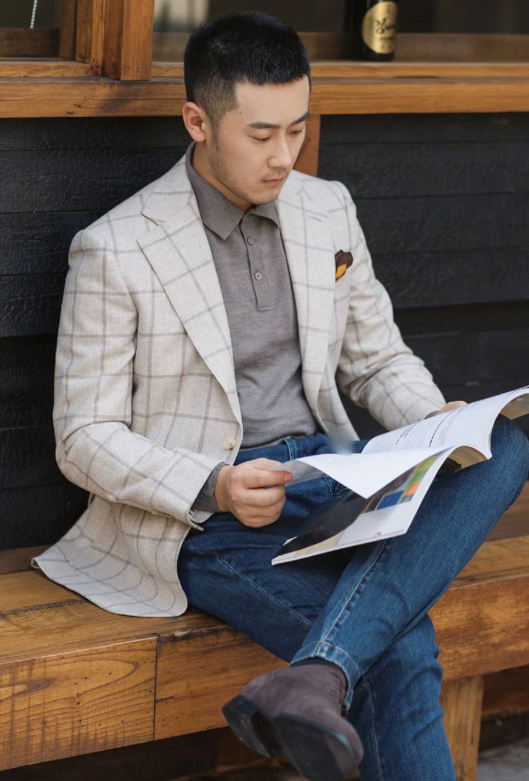 男人过了40岁,发型尽量不要留寸头、油头,换成这些才优雅有格调