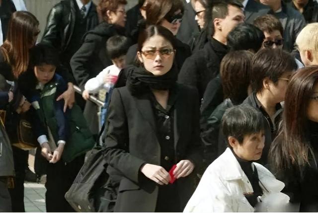 世上绿茶千千万,最怕罗美薇这种!结婚27年,张学友输得一塌糊涂