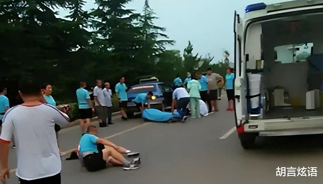 “暴走团”一群披着“健康运动”外衣,实则病入膏肓的人