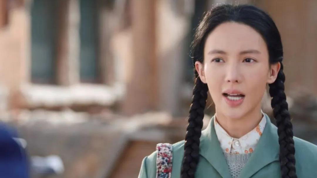 娱乐圈假鼻子扎堆，金晨新剧出戏，毛晓彤变样，把我看无语了