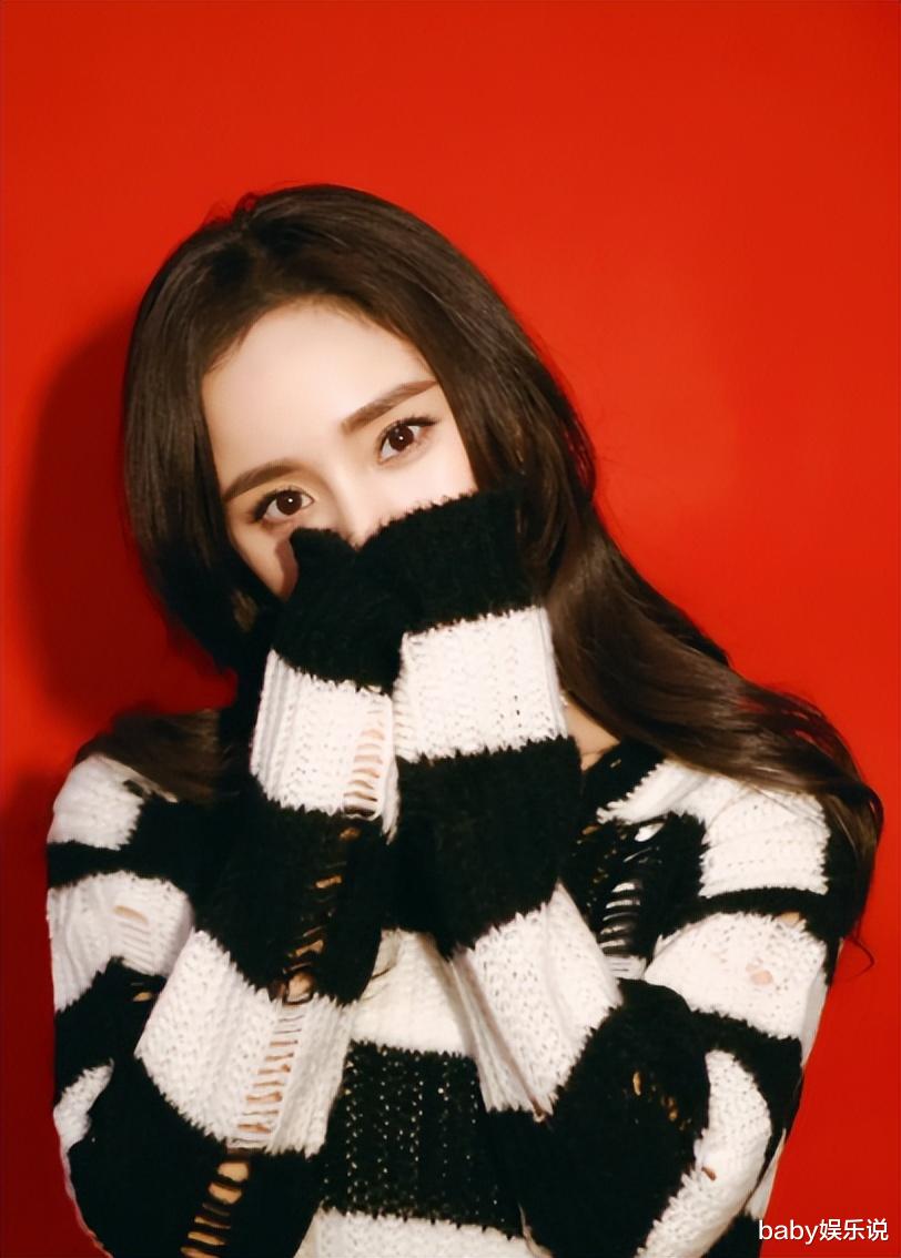 杨幂|事实证明，没参加时尚芭莎的杨幂，已经走向另一条“康庄大道”