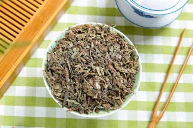 金银花和它天生一对，饮用一段时间，肝脏干净了，睡眠也变好了