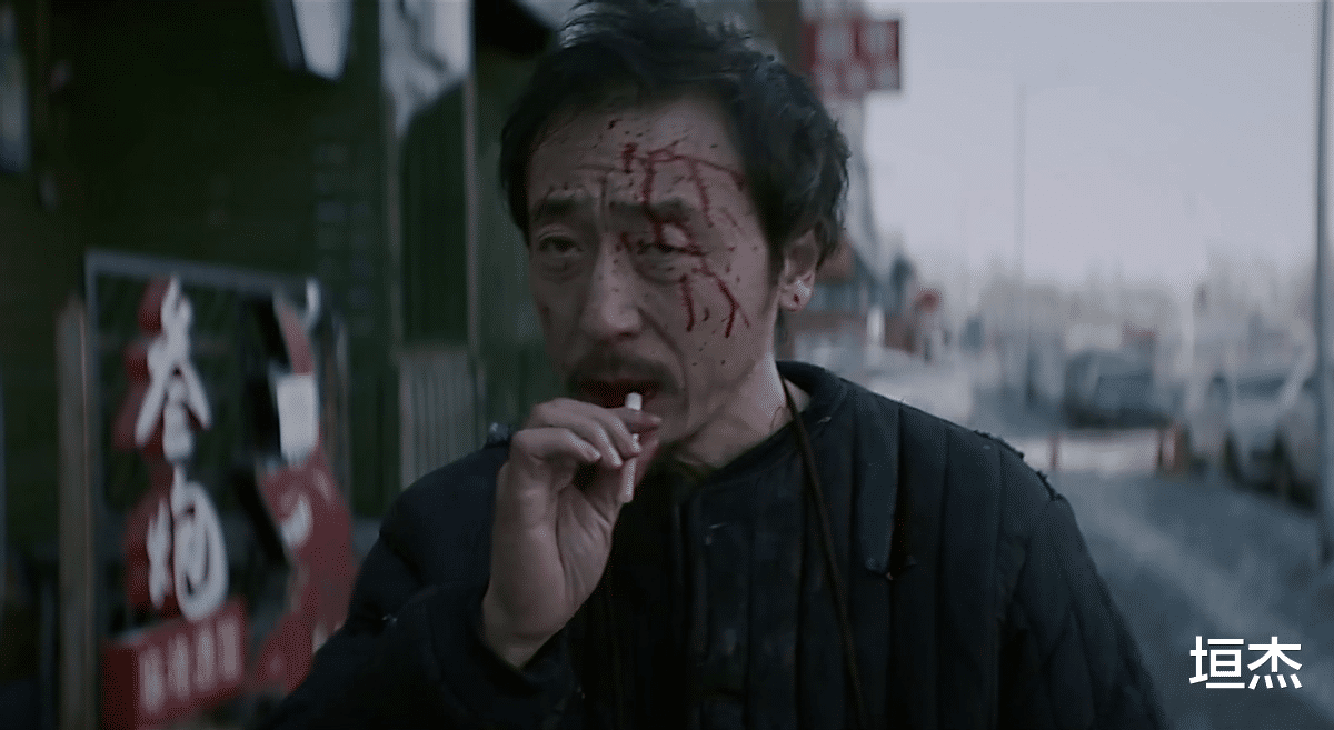 宁理|宁理：曾吃10年软饭，50岁演变态走红，成名背后最感谢3个女人?