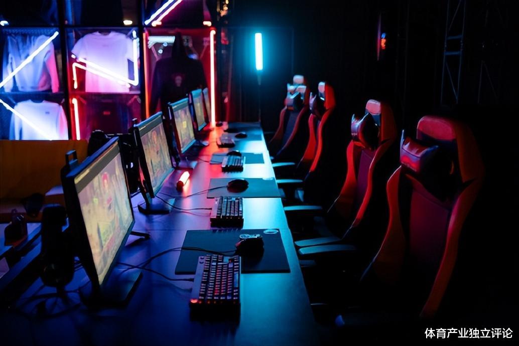 穿衣搭配|电竞，到底算不算一碗“青春饭”？