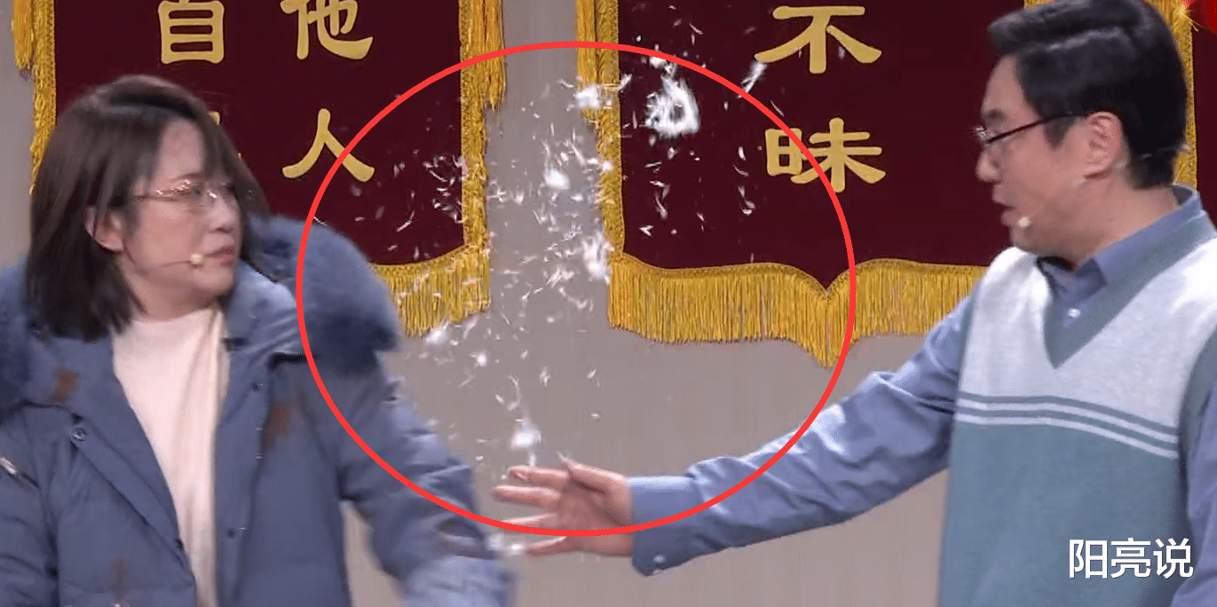 沈腾|沈腾小品《坑》共出现4个“失误”,总导演被迫启动预案