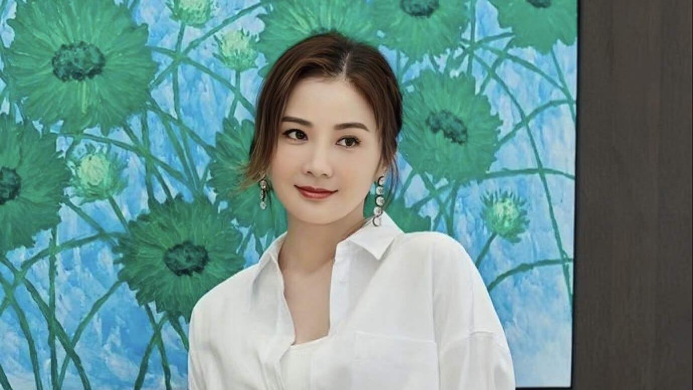 突发！香港知名女星宣布与富三代男友和平分手，否认有第三者介入