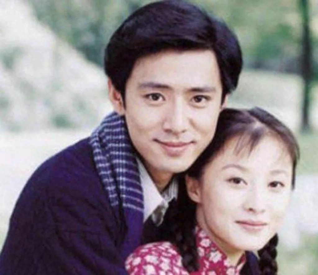 她嫌丈夫丑不想要孩子,丈夫宠爱将240万交给她,女儿今20岁