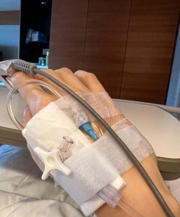 这一次，躺在重症监护室的李嘉欣，让我们明白了什么是“现世报”