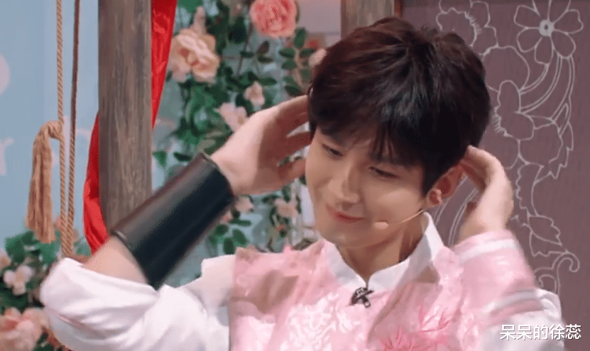 《星期六》杨迪的“不怀好意”,让成毅的颜值问题,彻底被看清