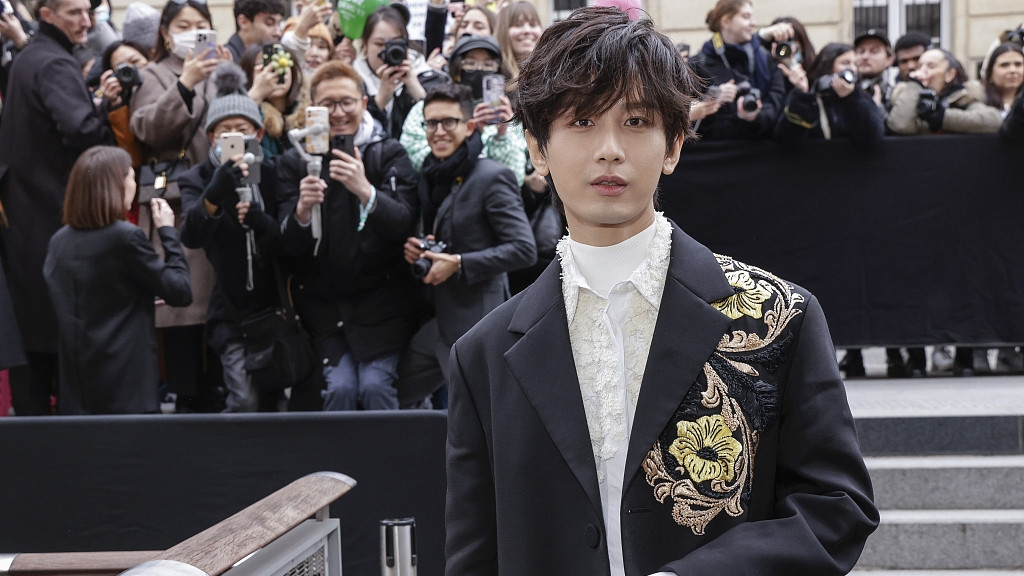 小凡，成毅，迪丽热巴，杨幂，白敬亭，古力娜扎，王一博