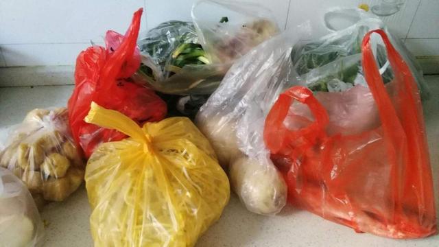 世卫组织呼吁:禁止冰箱放“1塑料袋”,或对甲状腺不利,早处理