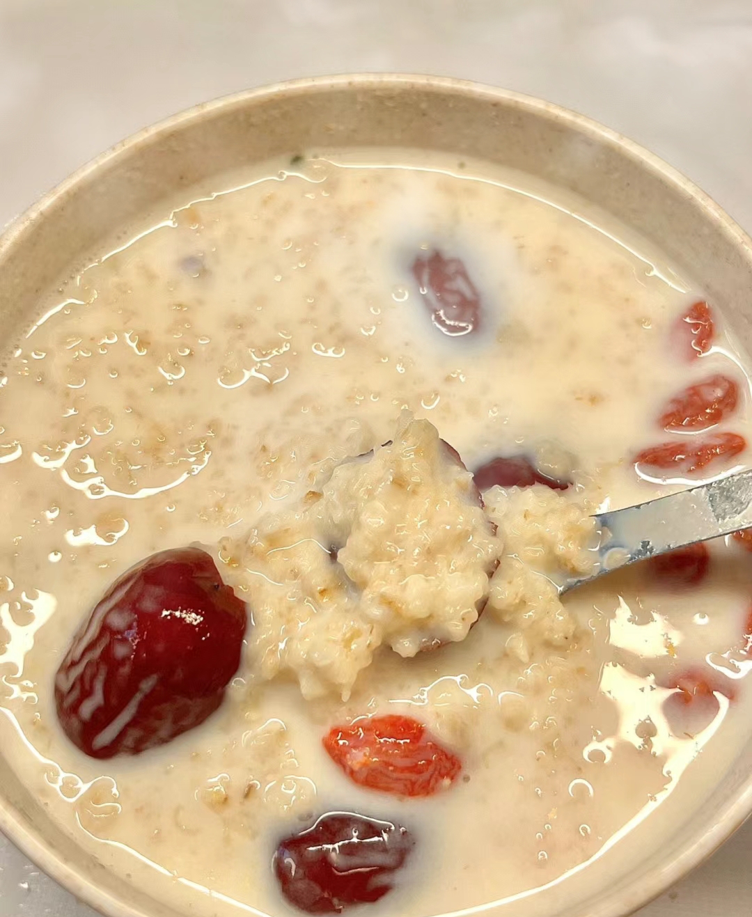 瘦身秘籍大揭秘:5个减肥食谱,让你成为餐桌上的赢家!