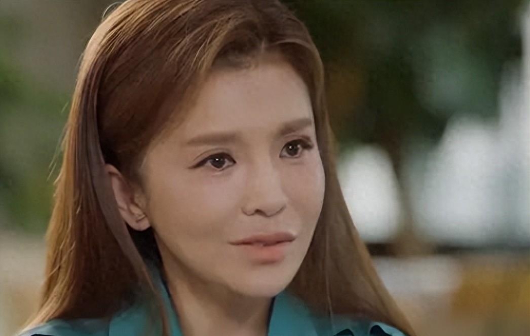 央视一姐朱迅因病辞职，失去她是整个主持界的损失