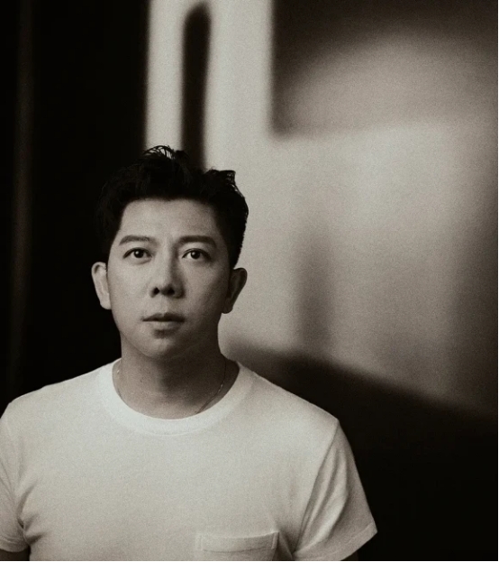 胡海泉|偷税被罚,壁咚嫩妹,隐婚疑超生,胡海泉为何总能独善其身?