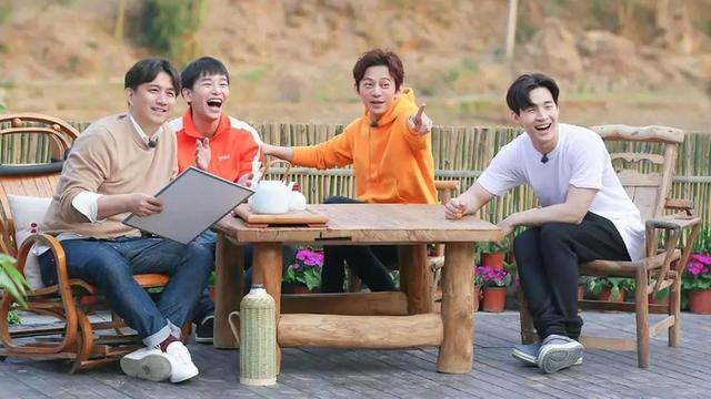 何炅|唉,何炅又“塌房”了,谁能想到……