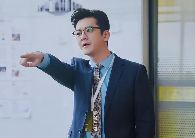 今日宜加油|《今日宜加油》:职场题材还能不能救一手,又该怎么救?