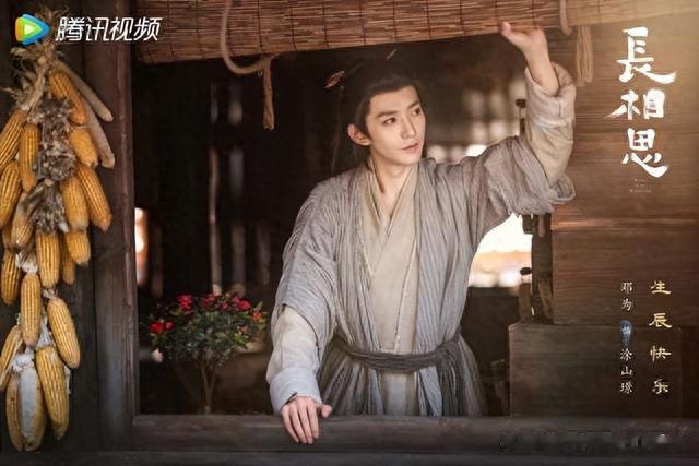 2023暑期演员网络搜寻量TOP10！ 肖战第6，檀健次赢杨洋，热巴第3