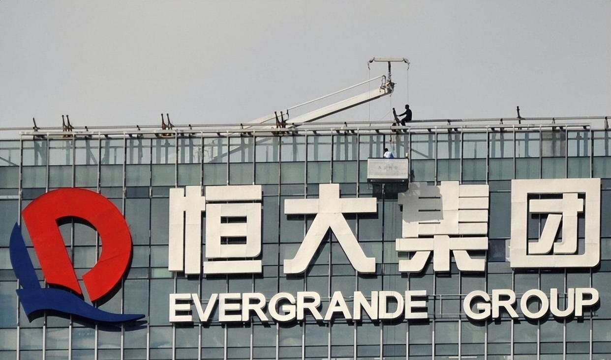 恒大歌舞团篇,想进歌舞团要啥条件?恒大养歌舞团要花费多少?